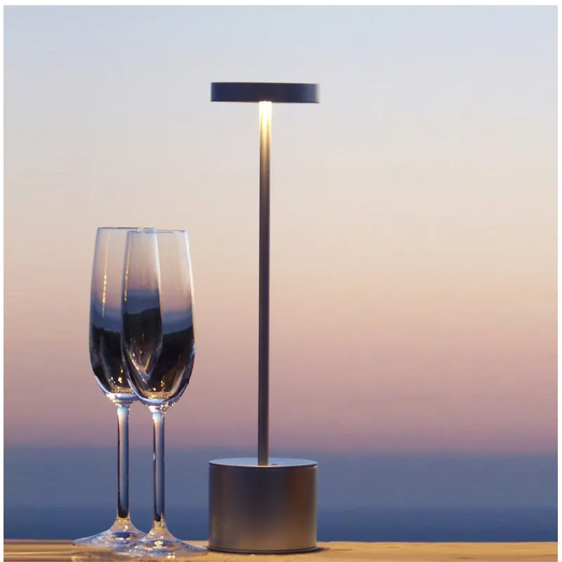 Touch-Sensor Bistro Lamp